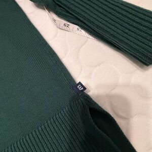 GAP Women's Deep Green crew neck Sweater